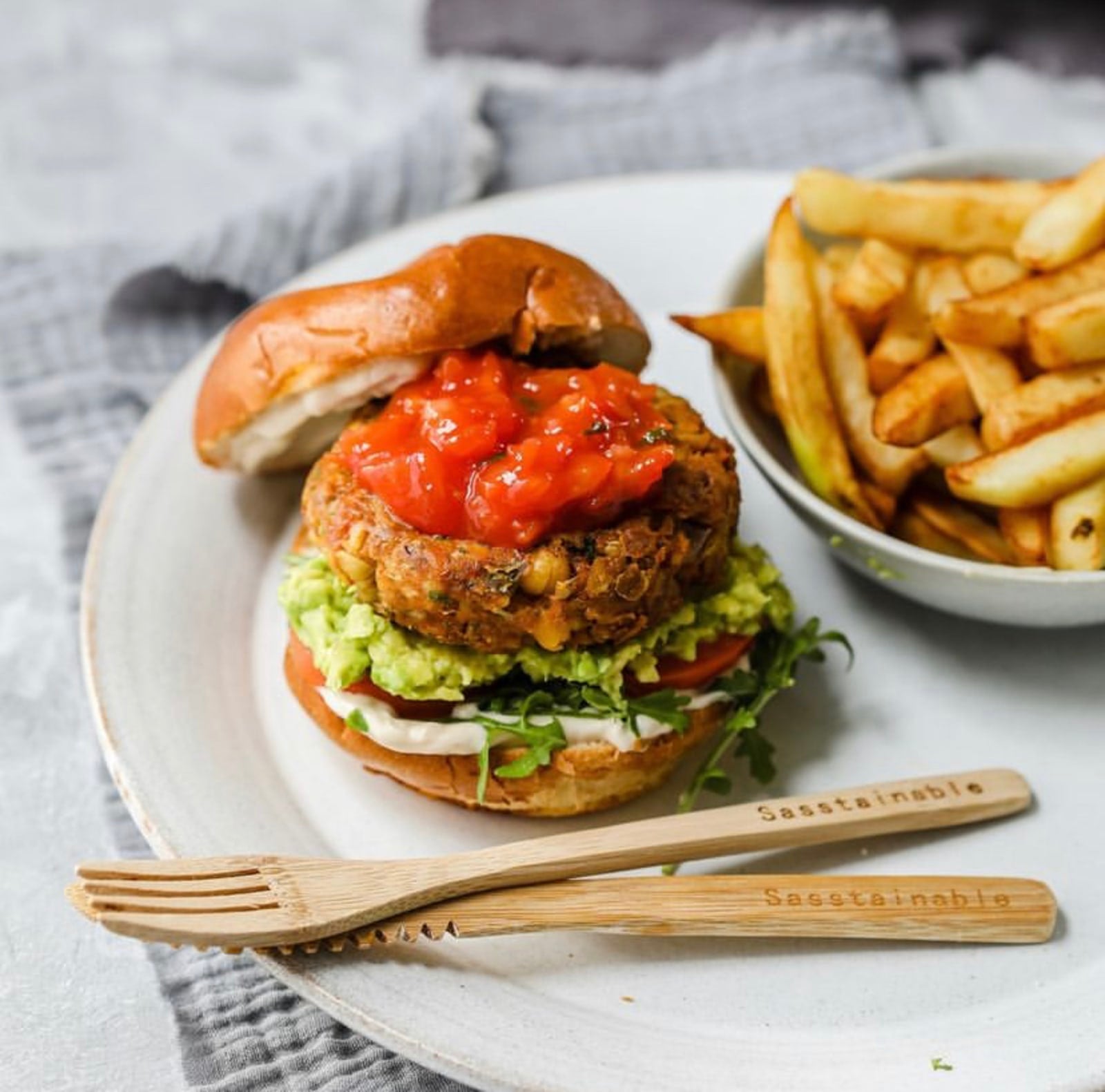Felafel-style Bean Burgers &ndash; Sasstainable