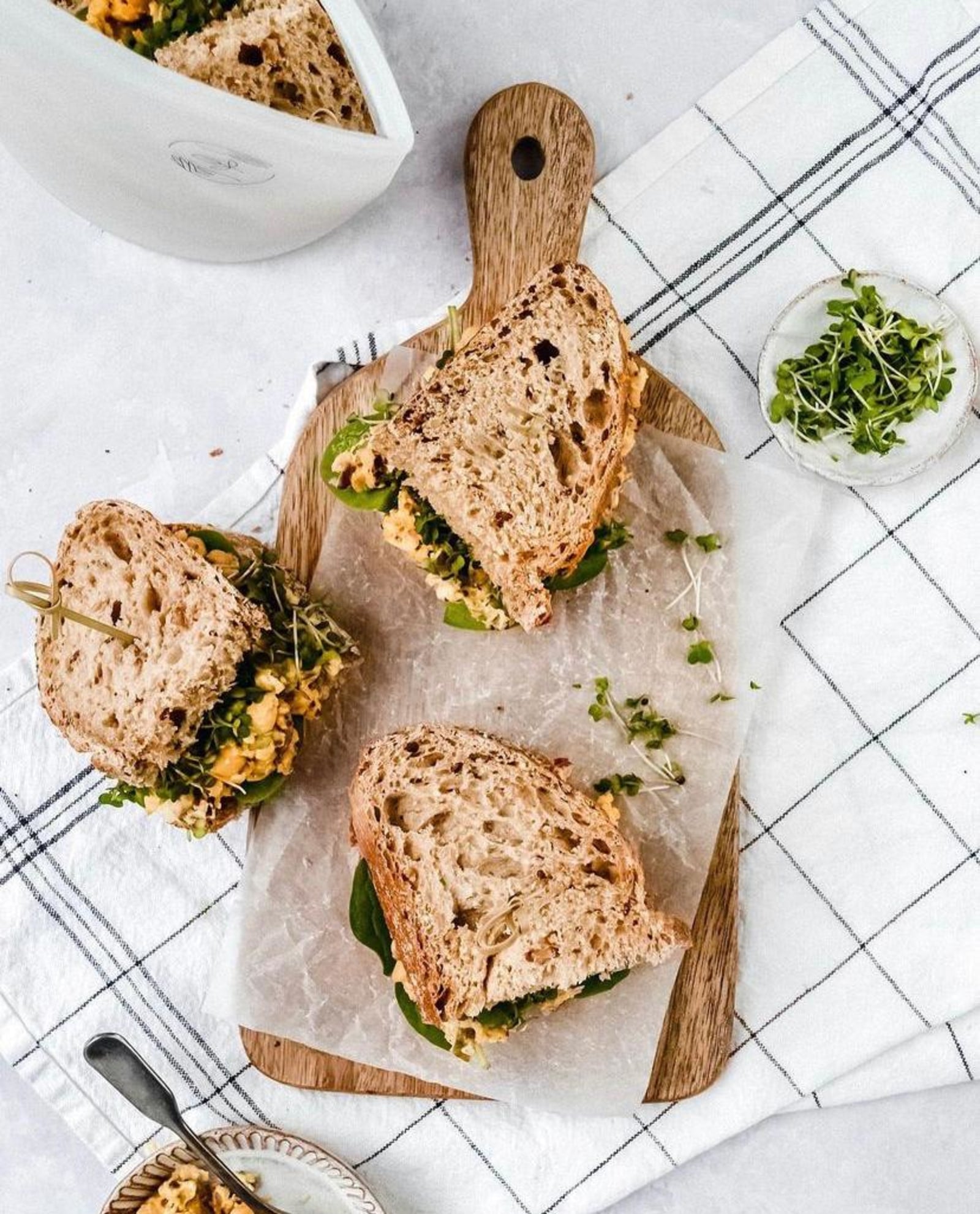 Picnic perfect chickpea sandwich – Sasstainable